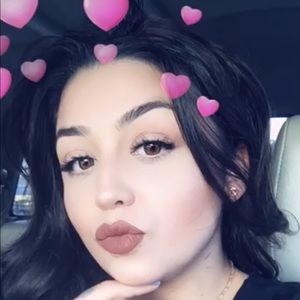 Meet your Posher, Joei